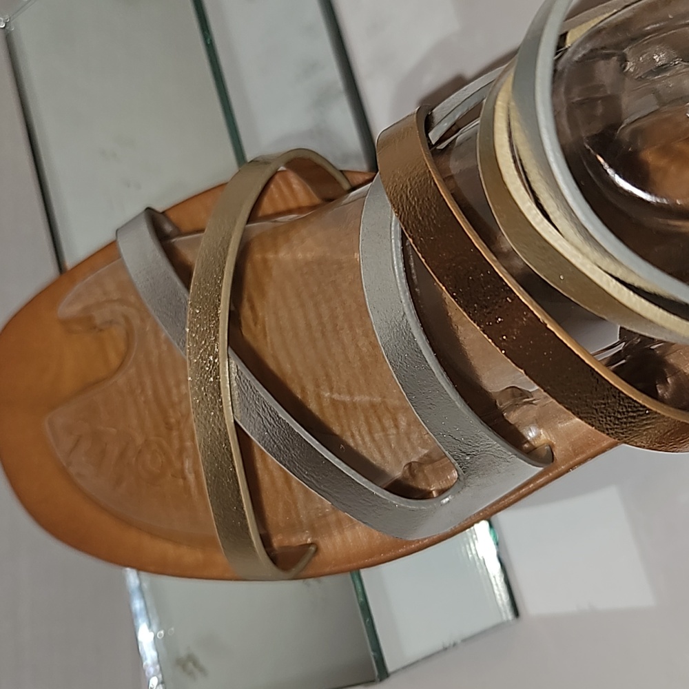 (NWT) ROUGE METALLIC SANDALS - Picture 4 of 4